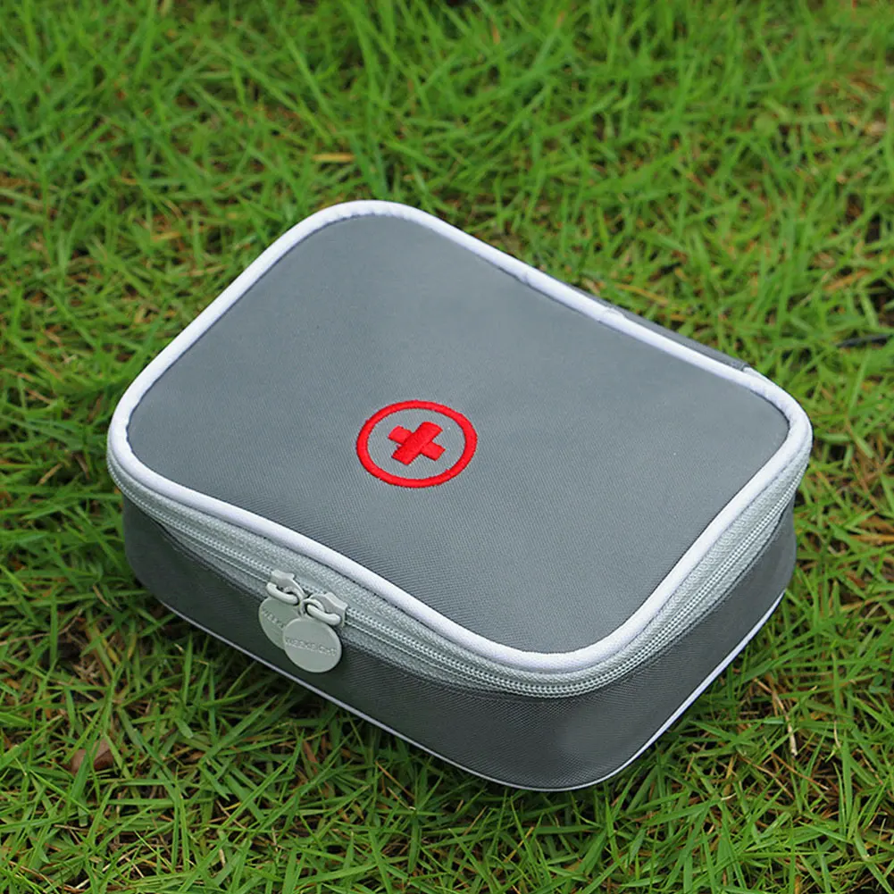 

13*10*4cm oxford fabric Outdoor Travel Mini Car First Aid kit bag Home Small