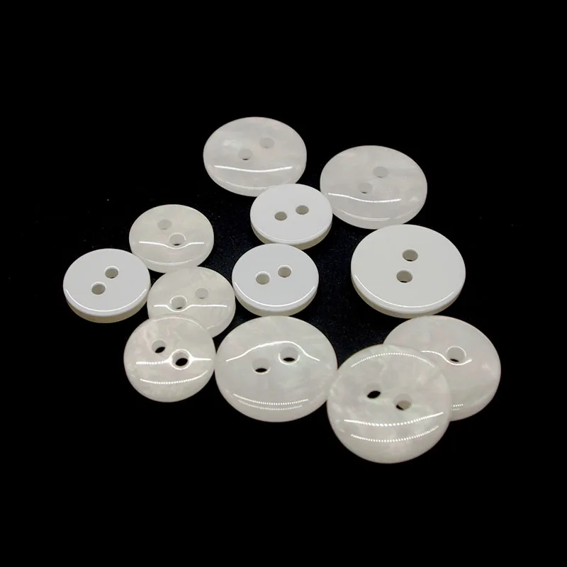 

SHINE Brand 20PCs Resin Sewing Button Scrapbooking Round Imitation shell 2 Holes Costura Botones bottoni botoes S1061