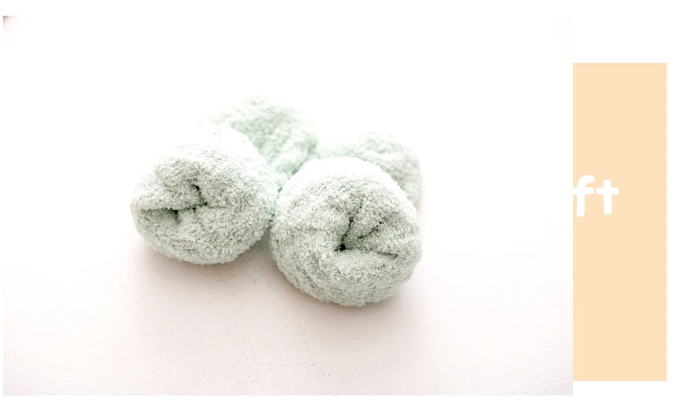 Hot adies Comfortable Winter New wWrm Bed Socks Floor Home Fluffy Candy Color Socks Coral Fleece Feet In The Tube Christmas (16)
