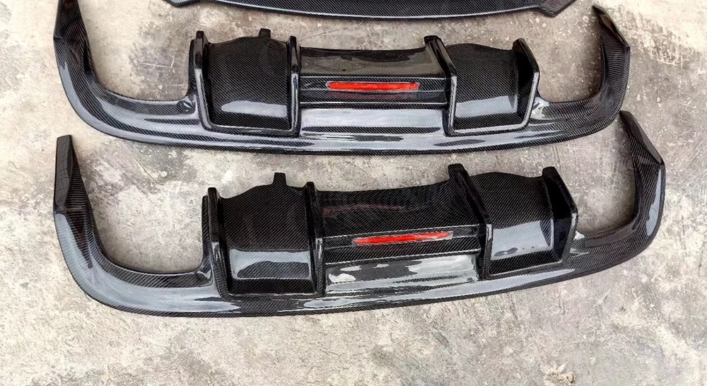 Задний диффузор для губ из углеродного волокна с лампой Volkswagen VW CC 2013 2017 FRP/PP черная