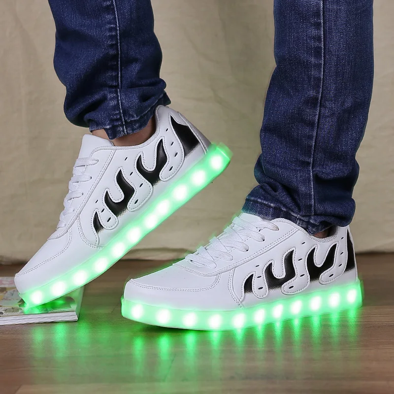 

Children Shoes With USB Boy & Girls Rechargeable 7 Colorful LED Fluorescent Luminous Sneakers Youth Casual Flame Shoes