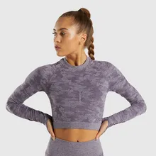 Камуфляжный бесшовный укороченный Топ с длинным рукавом для фитнеса, женская футболка для йоги с дырками для пальцев, с рюшами на груди, женская спортивная облегающая футболка