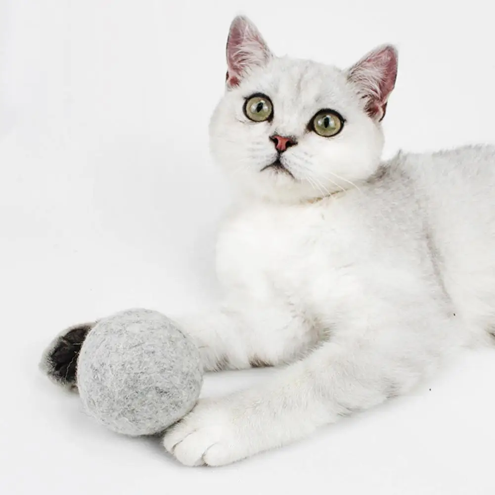 

45# Interactive Funny Cat Teaser Catnip Capsule Faux Wool Ball Catmint Chew Pet Toy Catnip Ball