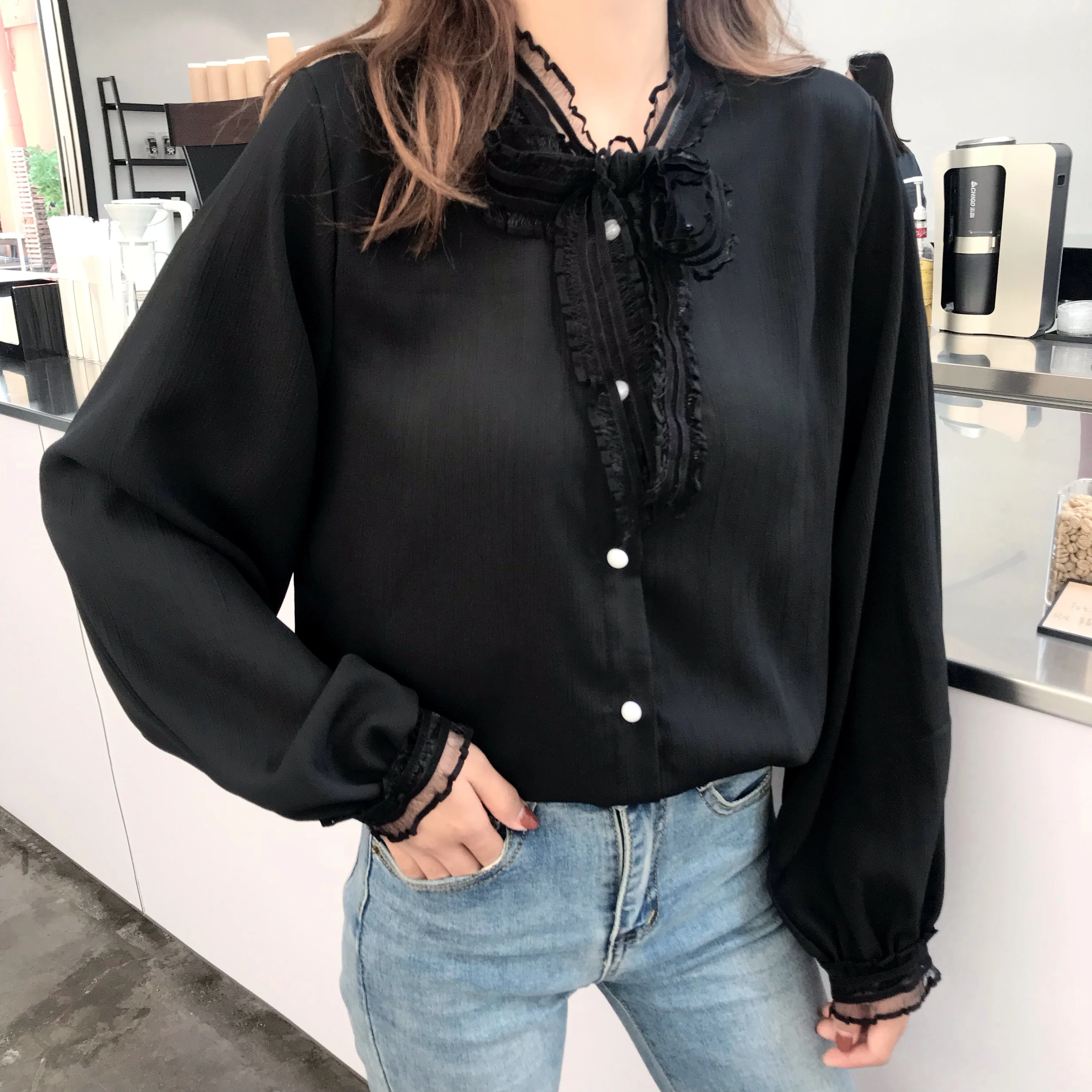 Chiffon para Mulheres Camisas Femininas Primavera Moda Arco Longo Lanterna Manga Elegante Confortável Feminino Lazer Único Breasted Doce Chique 23 High Quality Moda Feminina