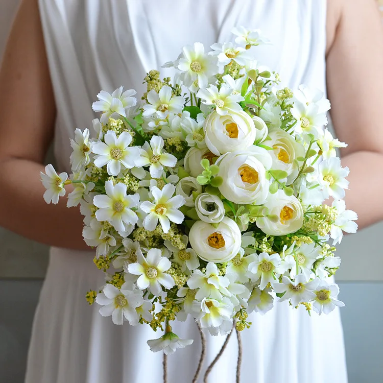 

New White Wedding Bouquet Handmade Artificial Flower Rose Bouquet Romantic Bridal Bouquet For Wedding Decoration