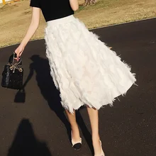 Женские однотонные юбки с перьями и кисточками г. весна-лето милый стильный комплект пуловер+ кожаная юбка юбки женские элегантные юбки gx396