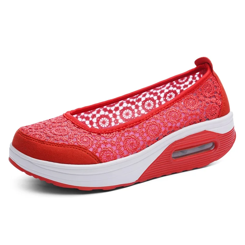 Женская обувь на плоской платформе; коллекция года; летние женские слипоны; удобные дышащие милые туфли на плоской подошве; Цвет Черный; обувь с кружевным узором; Размеры 35-41 - Цвет: Красный