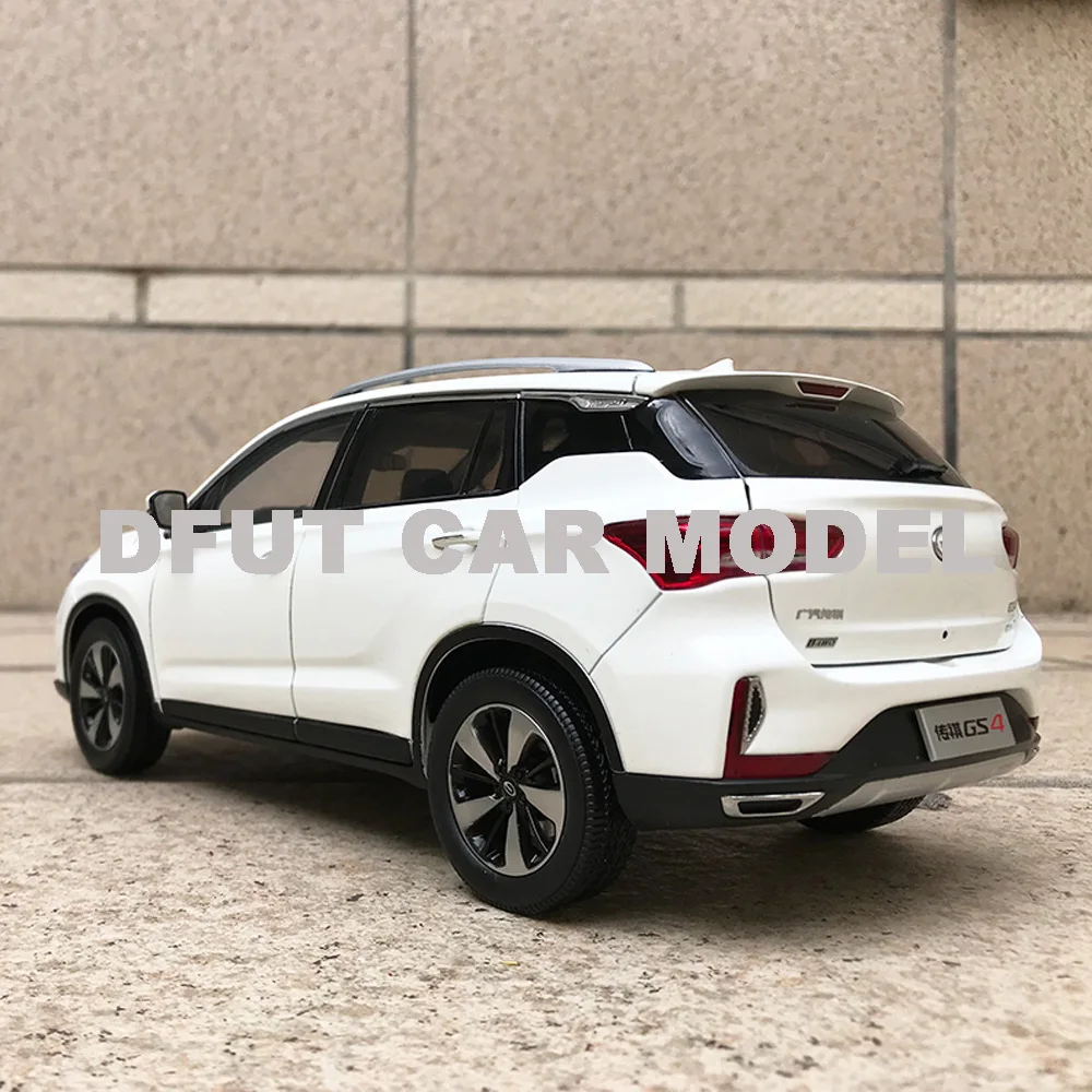 Литье под давлением 1:18 сплав потяните назад игрушка GS4 2018 модель автомобиля