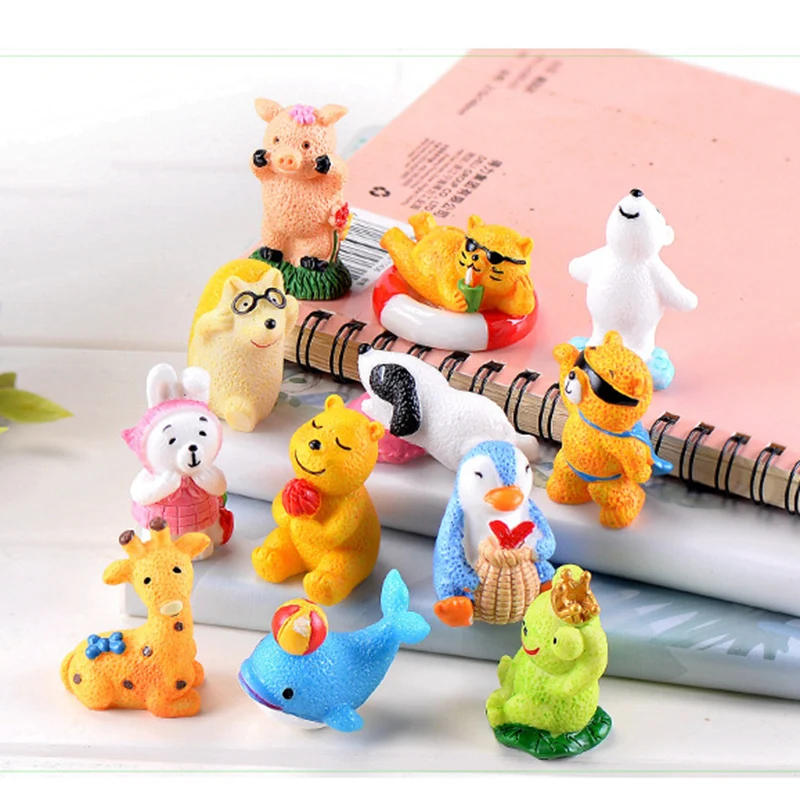 

ZOCDOU 10 Pieces Cartoon Animal Statue Resin Doll Toy Figurine Garden Home Car Crafts Miniatures Decor Ornament Kitty Bear Zoo