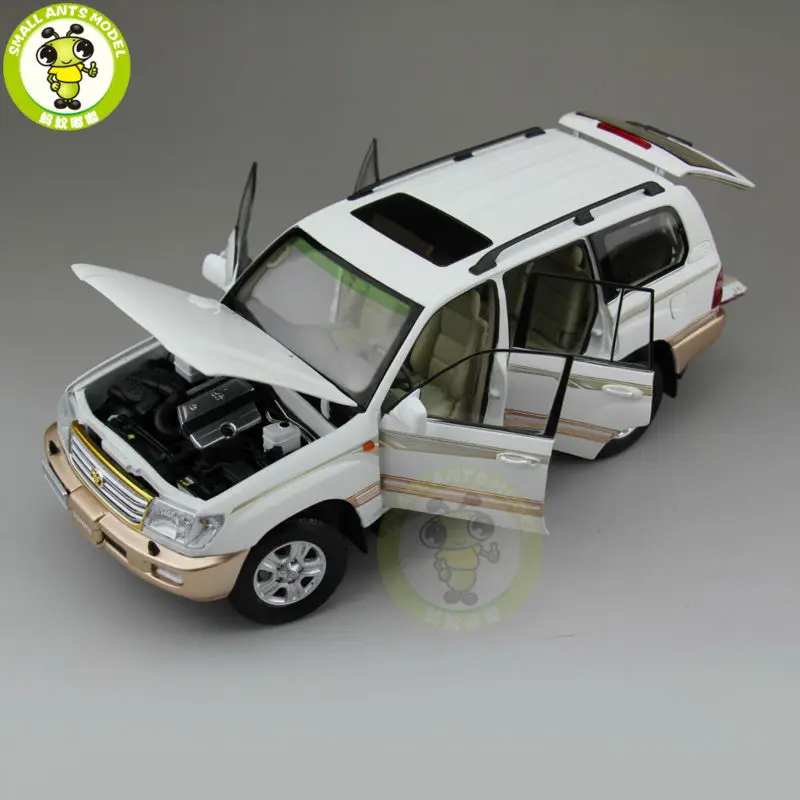 1/18 Toyota Land Cruiser LC100 литая под давлением модель автомобиля SUV игрушки для подарков коллекционирование, хобби белый