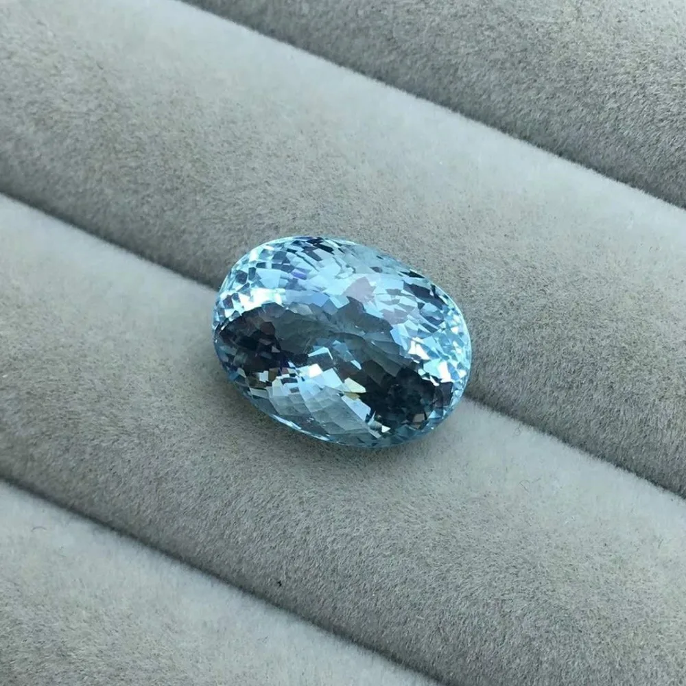 Аквамарин натуральный красивый цвет Вес 7.23ct спецификации 13 6x10x8 6 мм совершенный