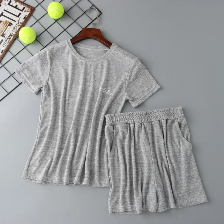 10749572767_1869239167