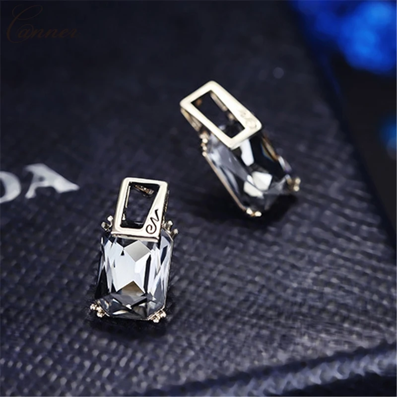 Silver Color Zircon Earrings 2019 Geometric Square Crystal Stud Earrings for Women  Fashion Wedding Jewelry pendientes mujer Q45