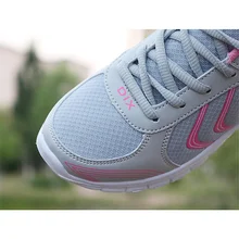 Women Shoes Fashion Sneakers Woman 2018 Breathable Mesh Vulcanize Shoes White Lightweight Trainers Casual Shoes Tenis Feminino