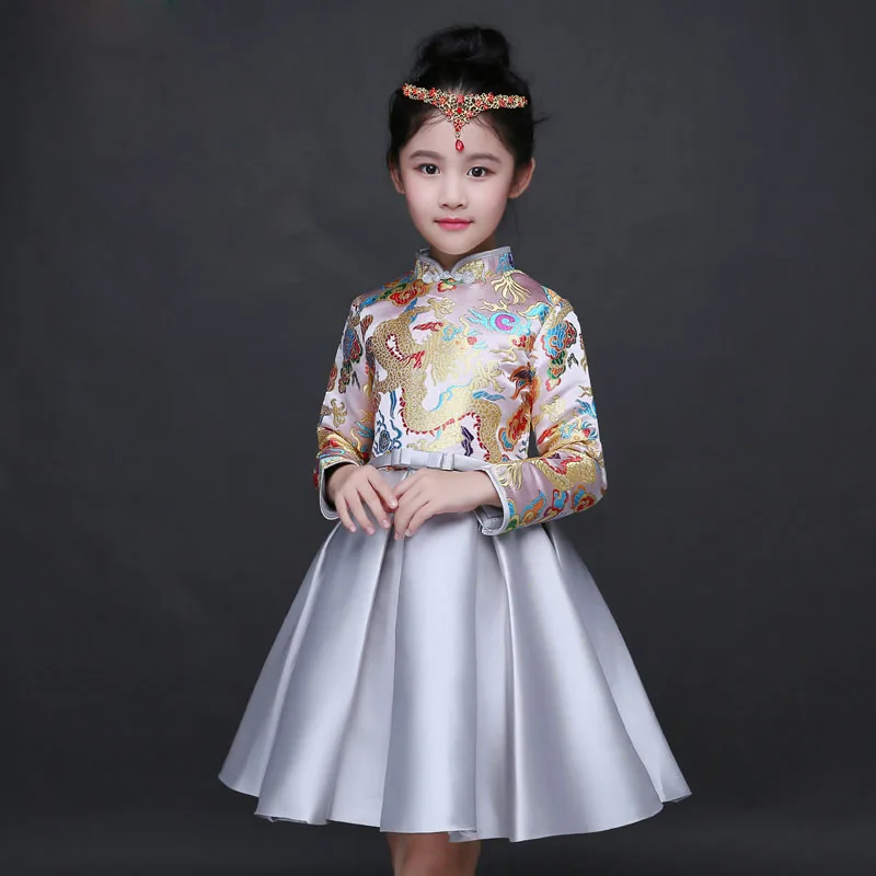 Детская одежда для малышей Костюм для выступлений для мальчиков атласный китайский Ципао с длинными рукавами и цветочной вышивкой для девочек на осень и зиму
