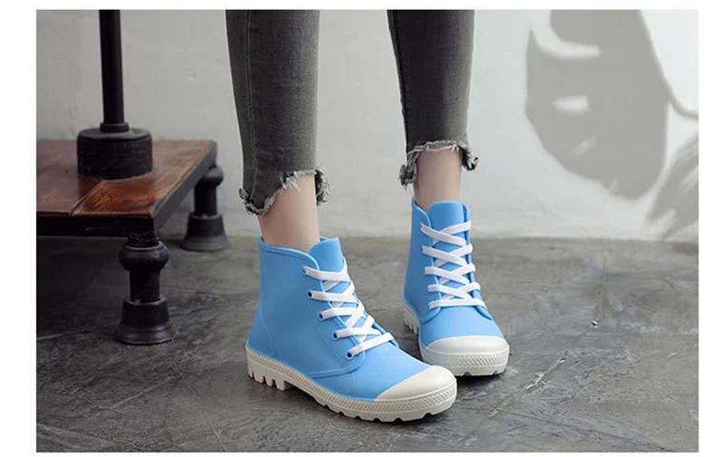 woman shoe