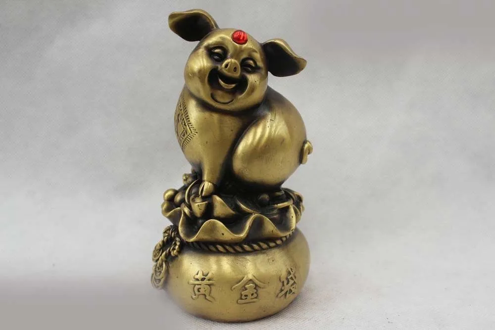 

6"Chinese Folk Feng Shui Brass Lifelike Money drawing Gold bag Pig Statue