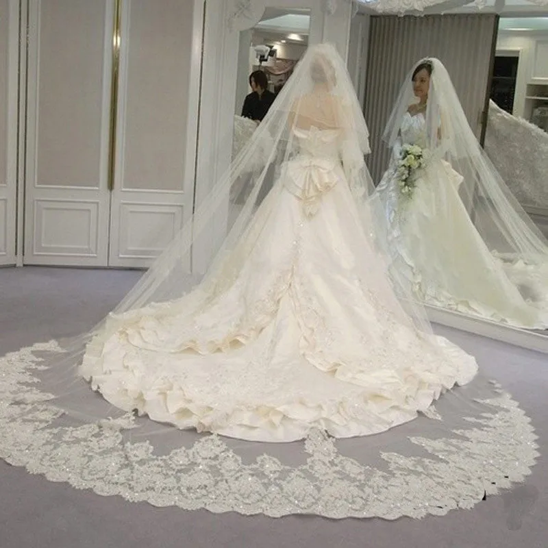 

2017 Hot real bride mask veil 4 Meters 2T White & Ivory Sequins Blings Sparkling Lace Edge Purfle Long Cathedral Wedding Veils