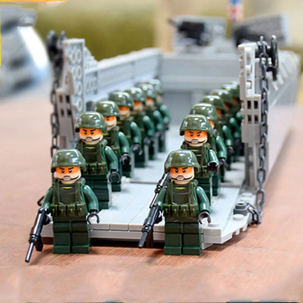 

2019 WW2 World War II Higgins Amphibian Landing Battleship Figure Toy Compatible with Legoin Military Building Blocks Kids Gift