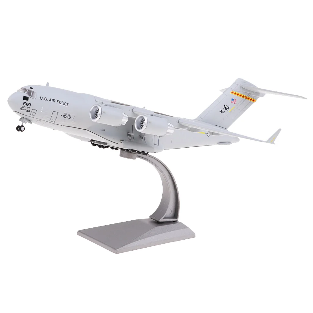 1:200 Scale Alloy C-17 Transport Plane Airplane  Toy Model Diecast Plane Model Toy Home Decoration Gift  Alloy material 