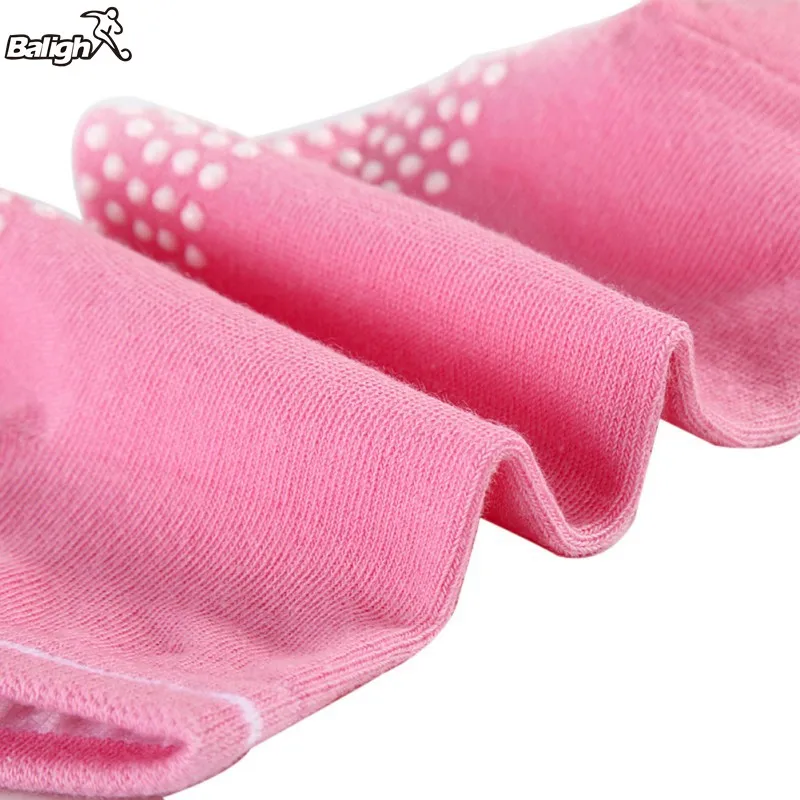 1 Pair Women Yoga Fitness Pilates Socks Colorful Non Slip Massage Toe Durable Dance Ankle Grip Exercise Printed Letter Socks