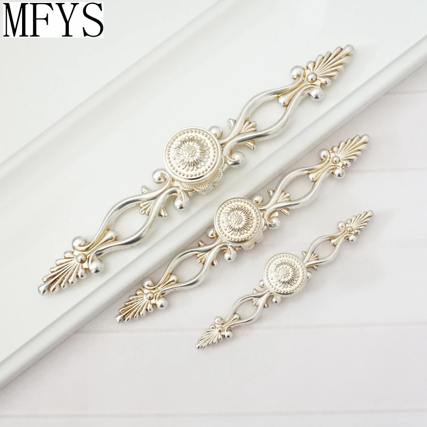 French Shabby Chic Dresser Handle Drawer Knobs Pulls Handles / Antique Silver Kitchen Cabinet Pull Handle Door Knobs Decorative