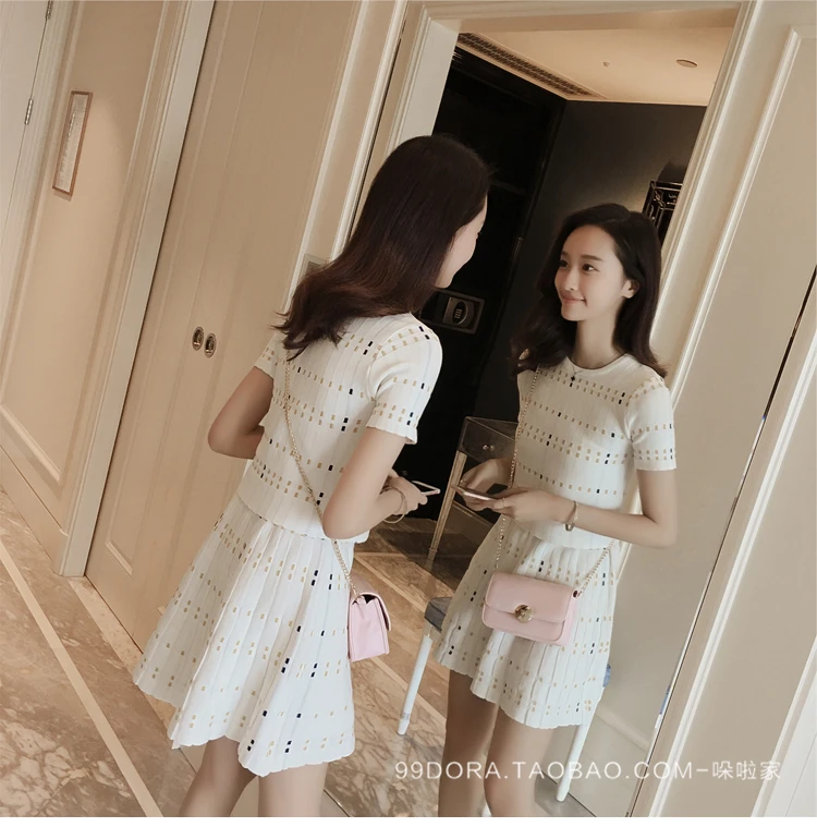 women's sets New Fashion Women's Spring Thin Knitted Striped Crop Top and Mini Skirt Suit Set Two-piece Girl's Skirt Summer Clothing Sets sweat suits women