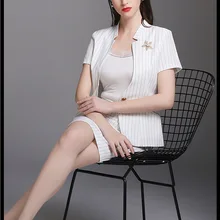 Красивая Белая полосатая Женская юбка с короткими рукавами, костюмы для девочек, костюмы для работы, офисные женские костюмы на заказ, 2 предмета, куртка/юбка