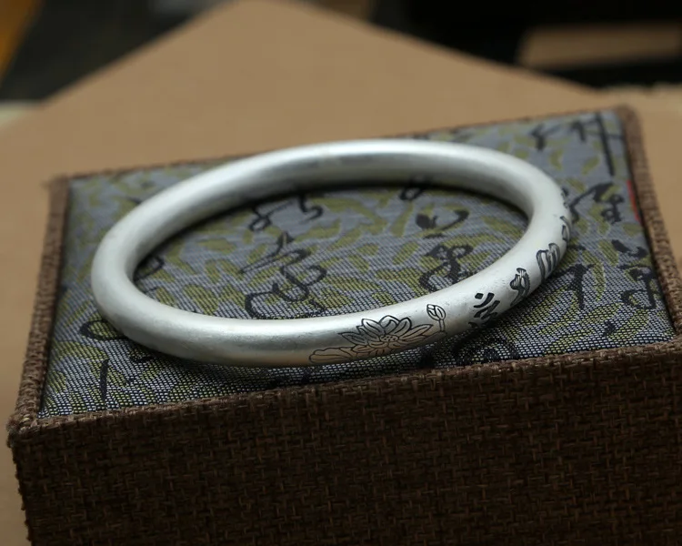 silver-bangle10020E