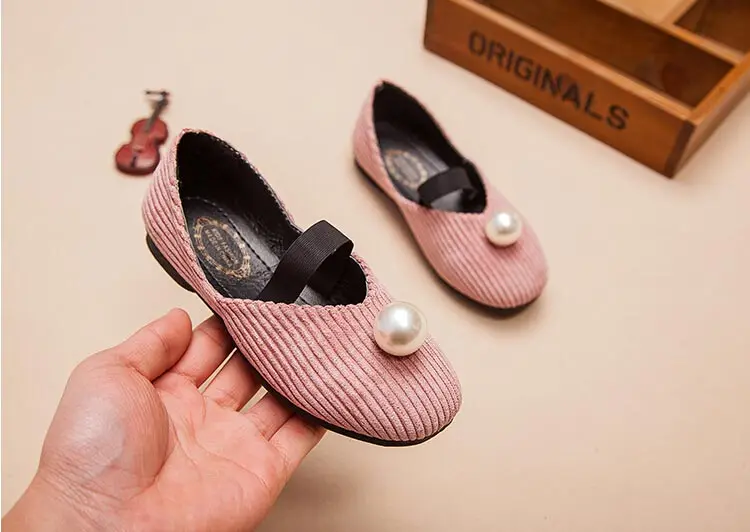 Повседневная детская обувь для девочек модные жемчужные Дизайн Туфли принцессы для девочек Обувь для танцев детские школьные скейт обувь#23 - Цвет: Розовый