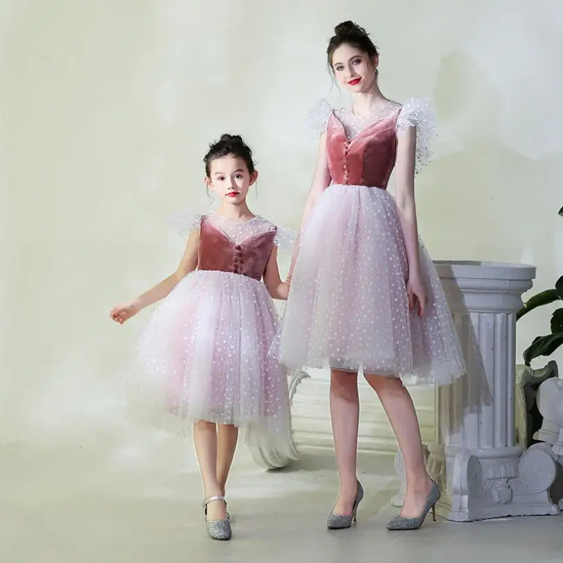 

Mother Daughter Wedding Dress Ball Gown Princess Elegant Women Girls Cocktail Dress Mom Teenage Girls Matching Clothes Y934