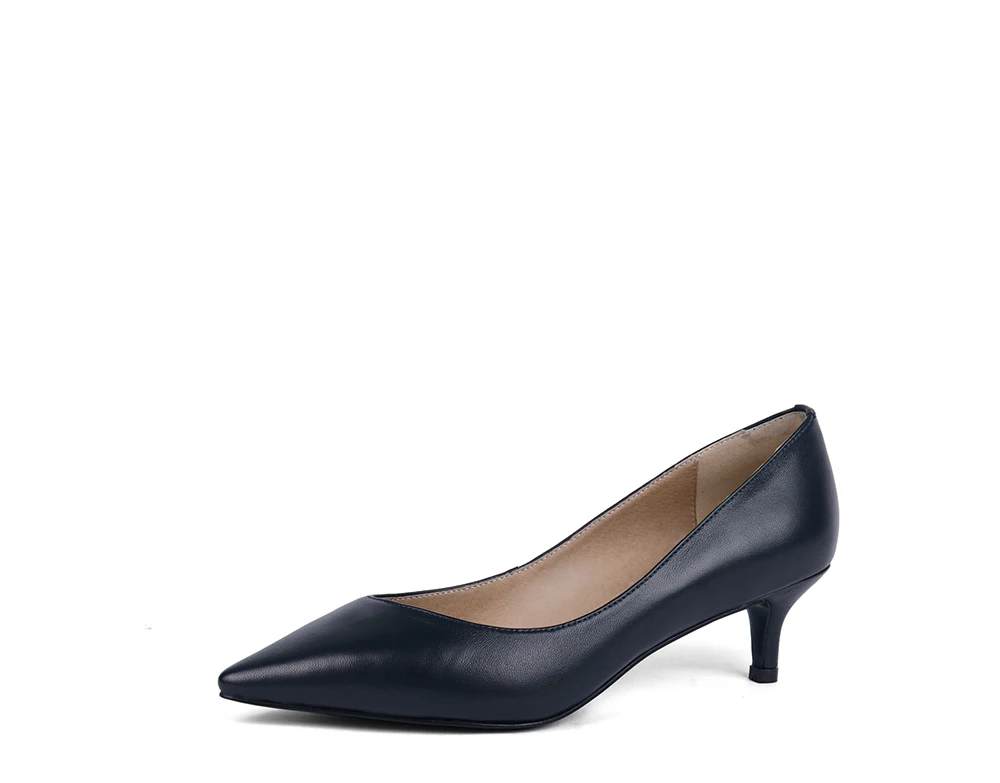 SOPHITINA/однотонные туфли-лодочки из натуральной кожи с острым носком; повседневная обувь на тонком каблуке; элегантная обувь в сдержанном стиле; классические туфли-лодочки; PC146