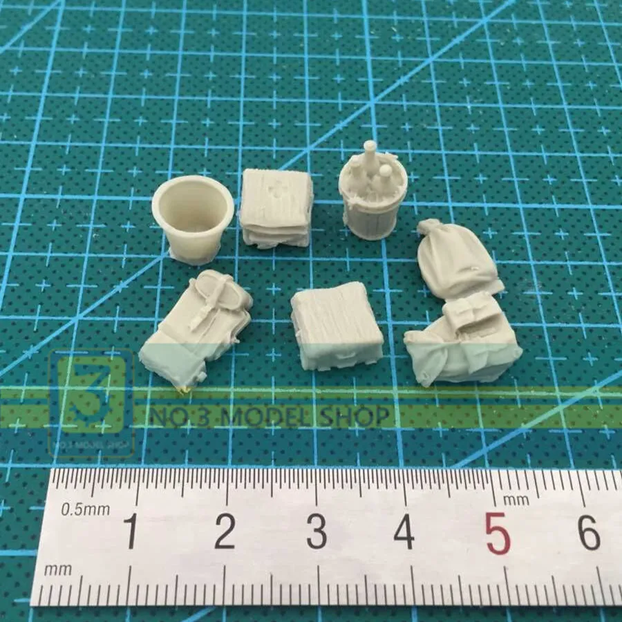 

Toy 1/35 Resin Models Soldier Rationing Matter Medical Kits Resin Model Free Shipping