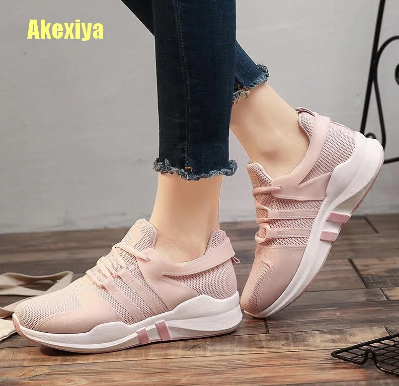 Akexiya/Повседневная обувь Новинка Женские кроссовки на танкетке со шнуровкой и