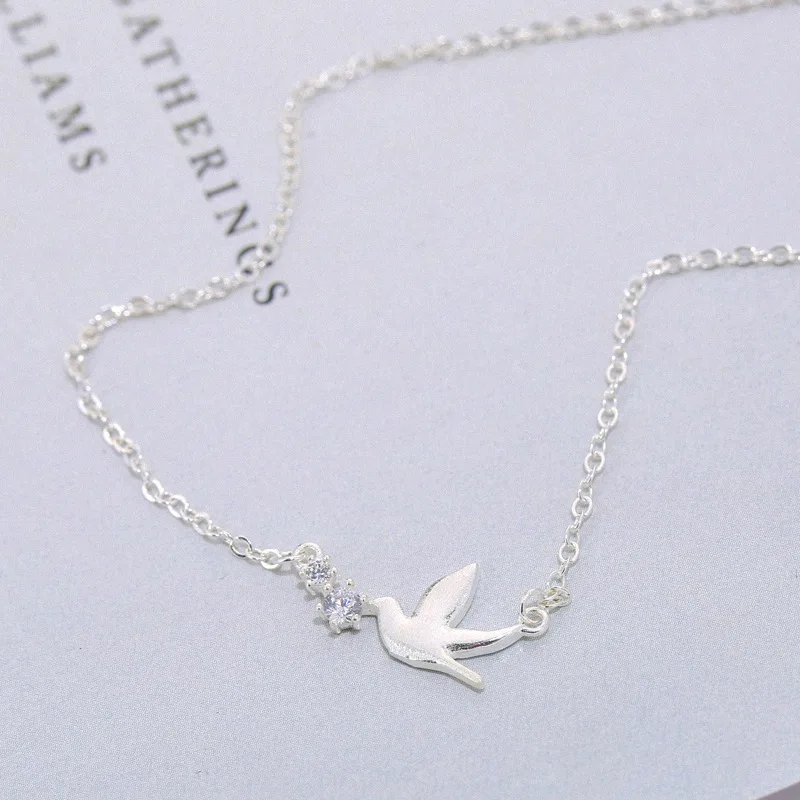 

Daisies 925 Sterling Silver Cute Bird Swallows Necklaces & Pendants for Women Creative Design Lady Fashion Jewelry