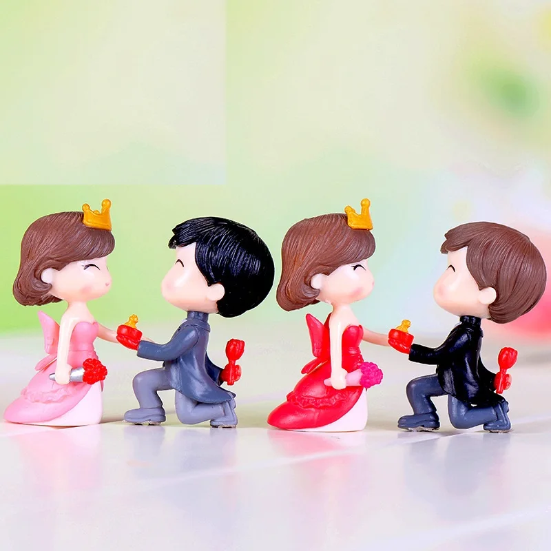 

1Set Cute Mini Figures Lovers Home Decor Romantic Figurines Craft Decorative Ornaments For Bonsai Home Table Decoration