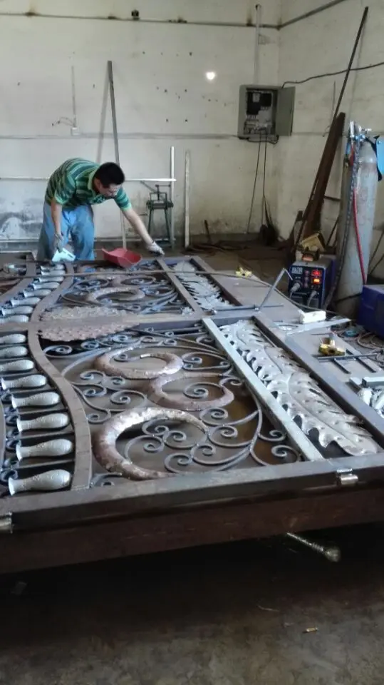 

Hench luxury wrought iron gate HC-lg7 ,custom size acceptable