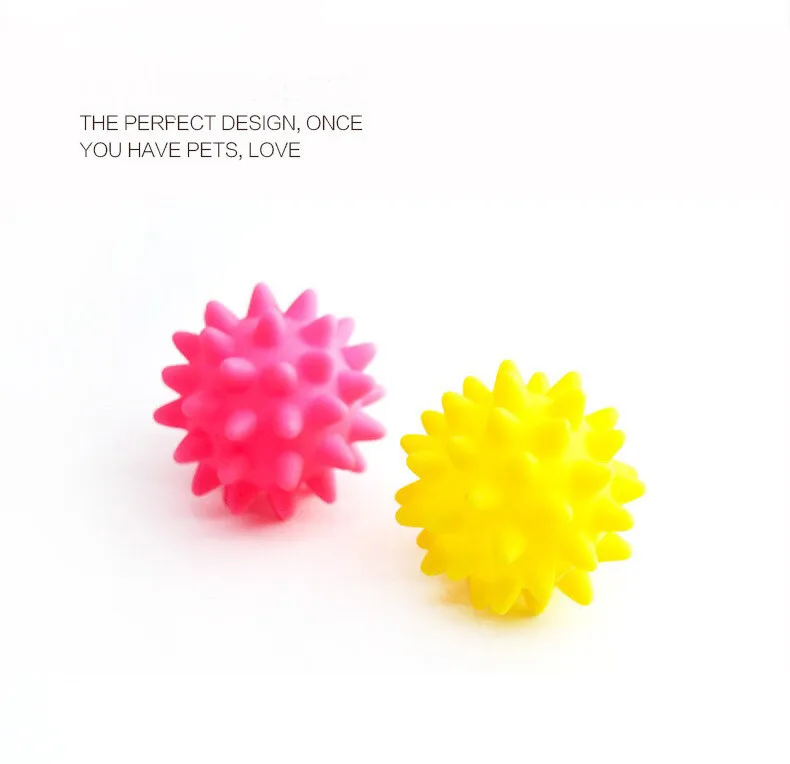

1pc Beautiful New Rubber Ball Toy Dog Pet Fun Squeak Ball Biting Chewing Toys Drop Shipping Dog toys For Dogs