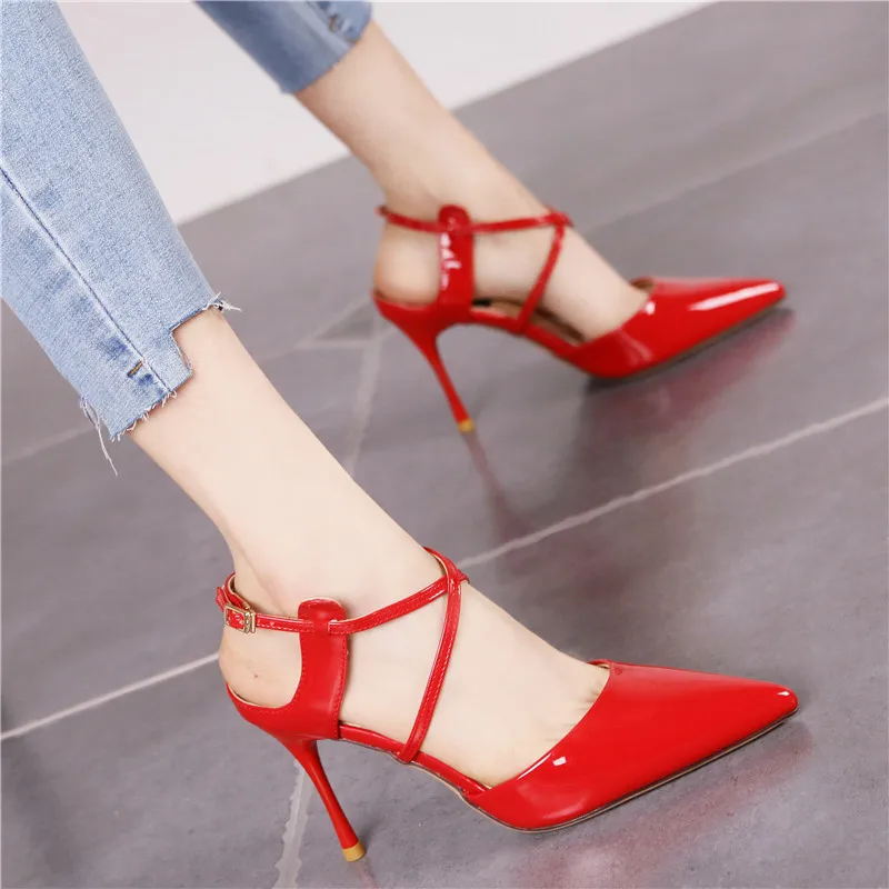 

Korean Fashion Pointed Red Sexy Sandals Temperament Patent Leather Stiletto High Heels Elegant Wild Wedding Banquet Womens Shoes