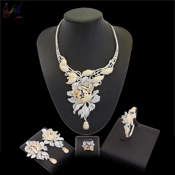

YULAILI 2018 New Arrival Big Flower Cubic Zirconia Gold Color Brass AD Jewelry Set for Bridal Costume