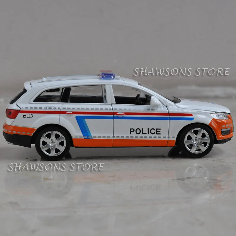 q7policecarw3