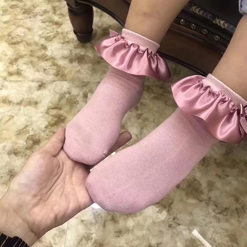 Кружевные носки удобные винтажные Кружевные Гофрированные короткие носки для девочек носки принцессы для маленьких девочек милые детские Школьные носки с цветочным рисунком, meias, розового и белого цвета
