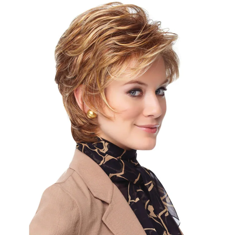 Стрижки для 45-летних женщин. Стрижка дебют гаврош боб. Стрижка гаврош для женщин после 50 лет. Стрижка дебют гаврош боб. Стрижка дебют на короткие волосы.