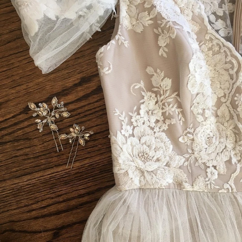 Bridal wedding ivory or white lace applique shoes lace motif for sale By piece