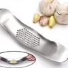 Kitchen gadget Curved Garlic Press Stainless Steel Multi-function Manual Garlic Creative Cloves Kitchen Garlic Press Tool 20 ► Photo 3/6