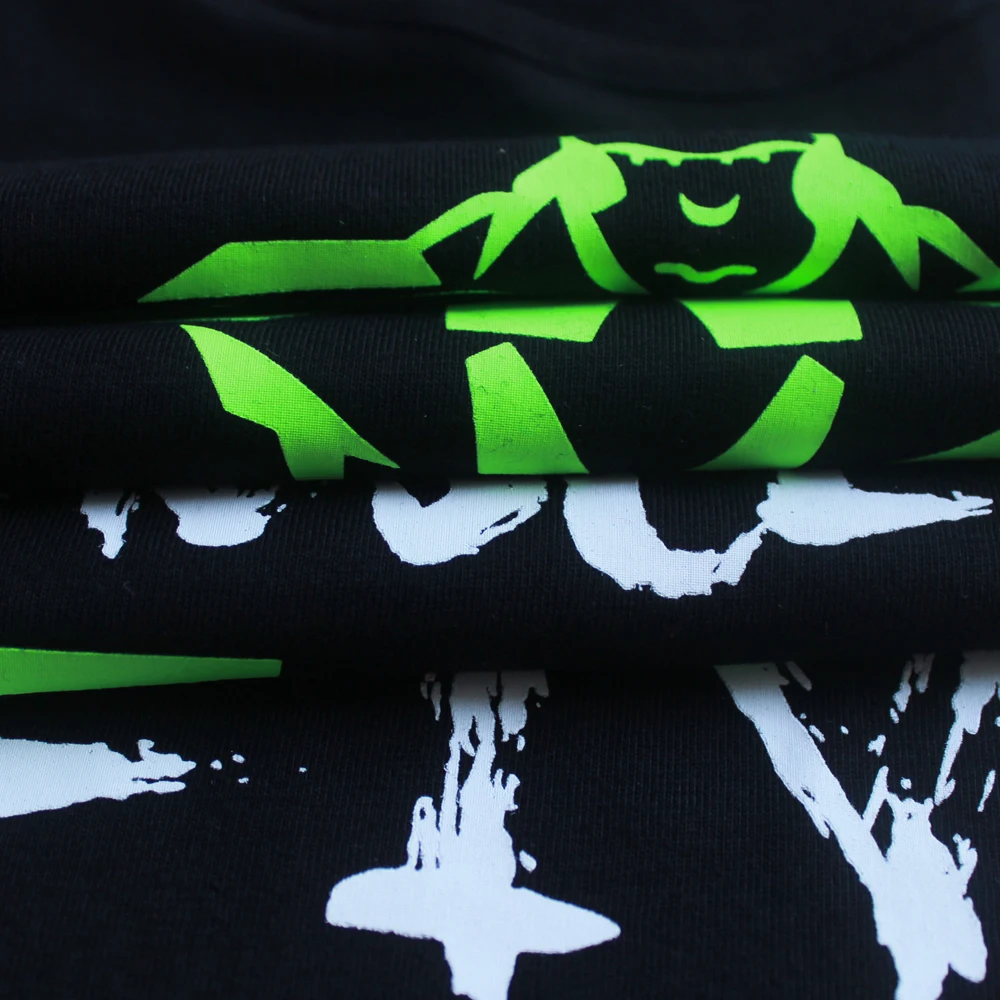 Black-detail1
