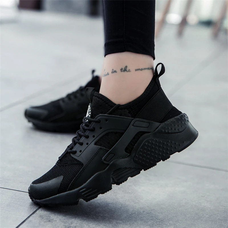 Nike Black Sneakers