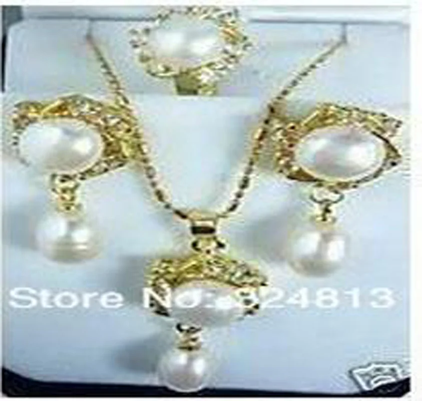 

New women's Beautiful white pearl earrings necklace ring set AA156