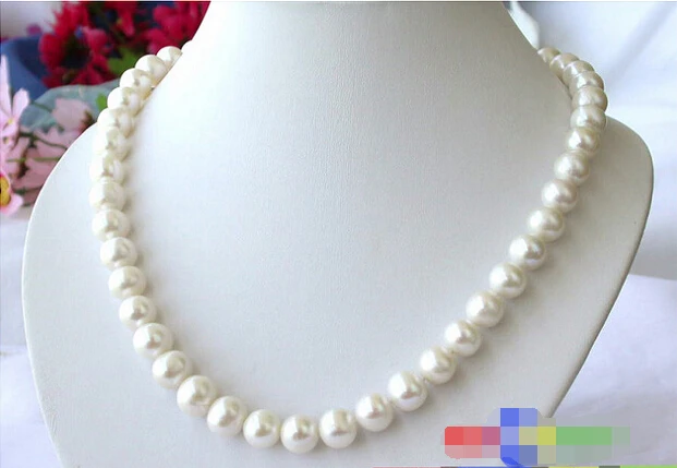 

Free shipping >>>>>AAA 18" 12mm ROUND WHITE FRESHWATER PEARL NECKLACE