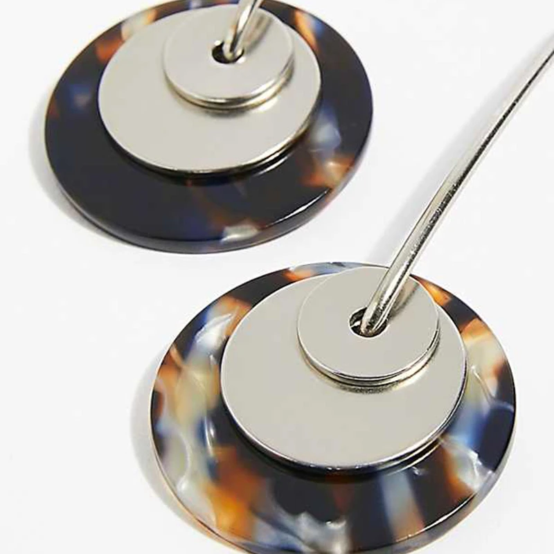 Hot Sale Vintage Geometric Metal Long Drop Earrings For Women Attractive Acrylic Round Pendant Dangles Earrings Party Jewelry